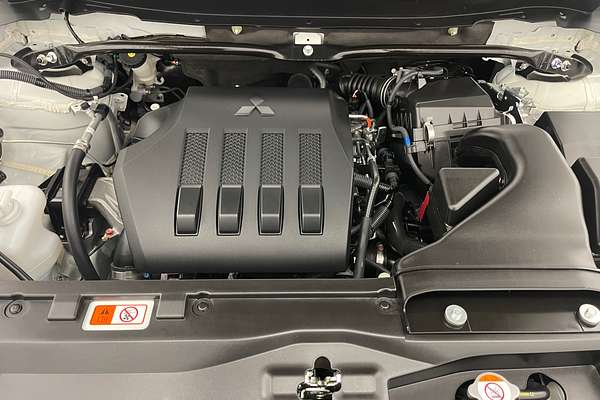2024 Mitsubishi Eclipse Cross ES YB
