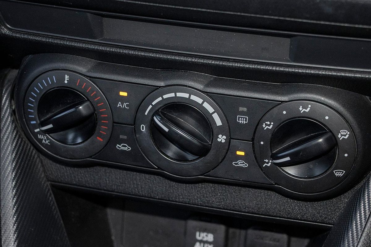 2017 Mazda 2 Neo DJ Series
