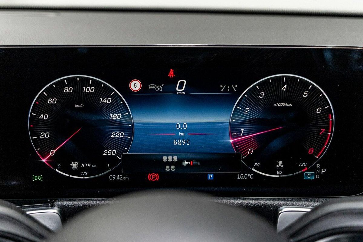 2024 Mercedes-Benz GLB-Class GLB200 X247