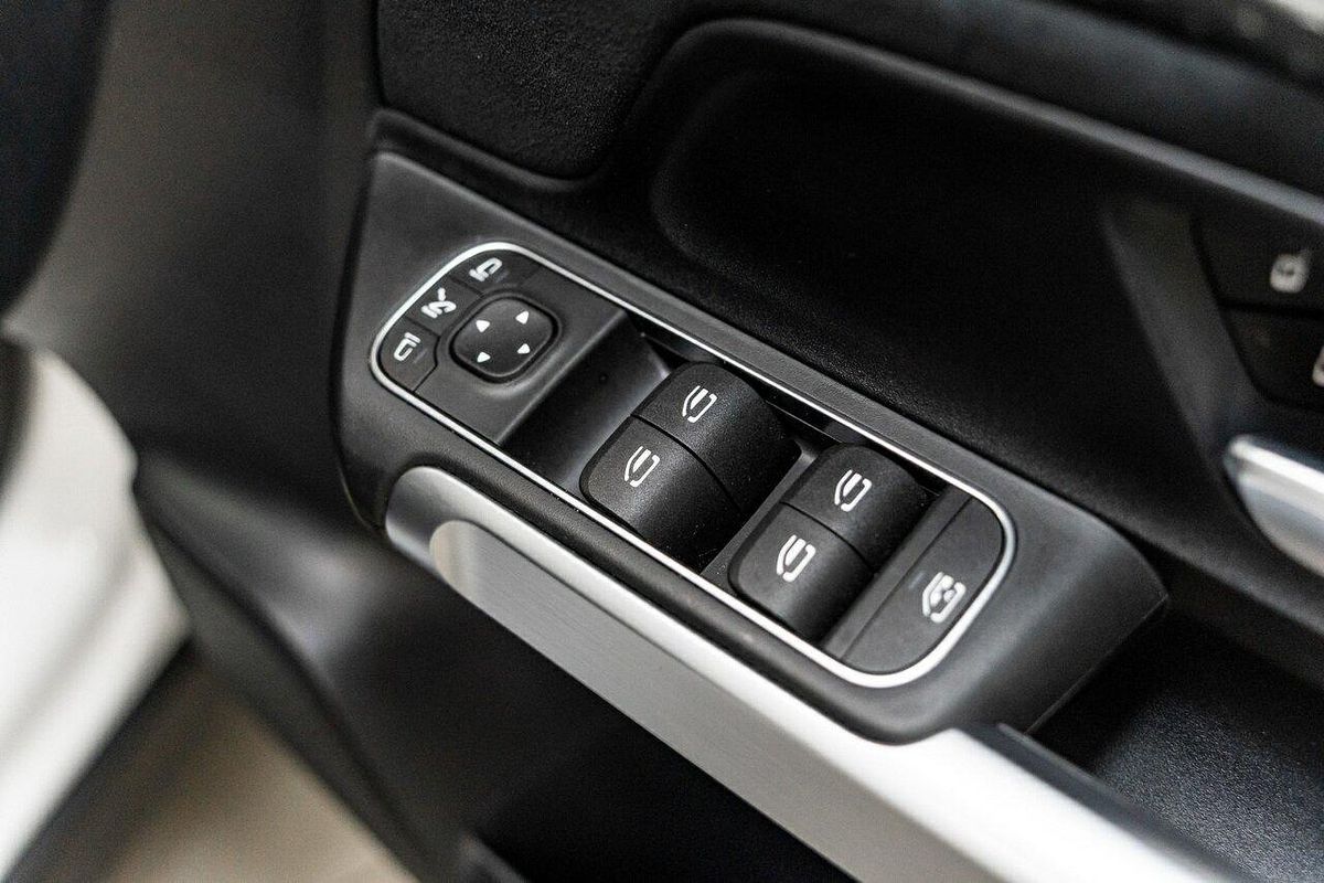 2024 Mercedes-Benz GLB-Class GLB200 X247