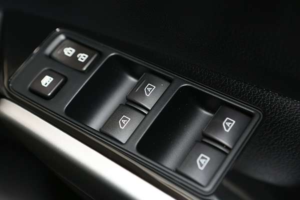 2024 Mitsubishi Pajero Sport GLX QF