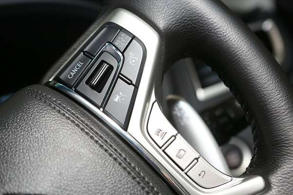 2024 Mitsubishi Pajero Sport GLX QF