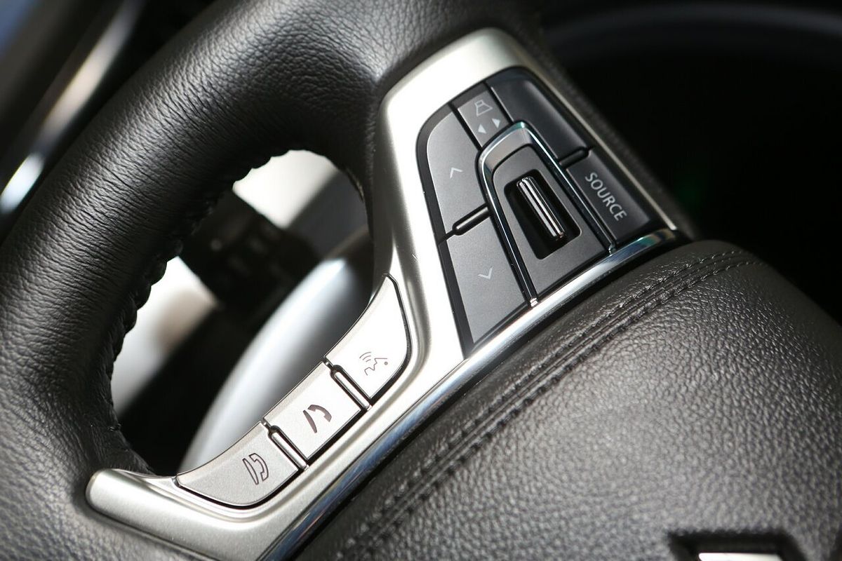 2024 Mitsubishi Pajero Sport GLX QF