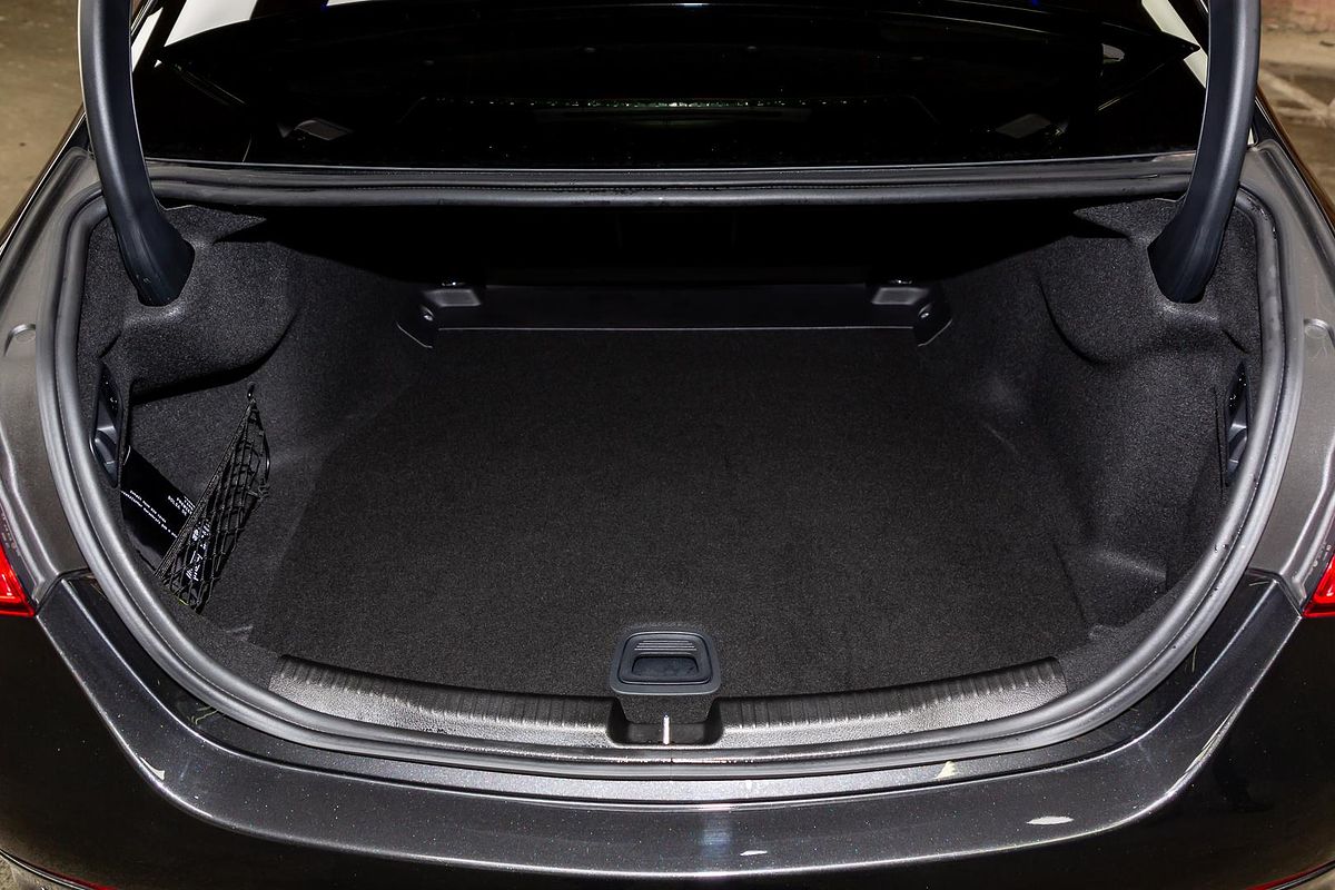 2024 Mercedes-Benz C-Class C300 W206