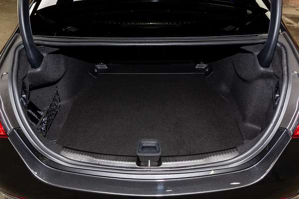 2024 Mercedes-Benz C-Class C300 W206
