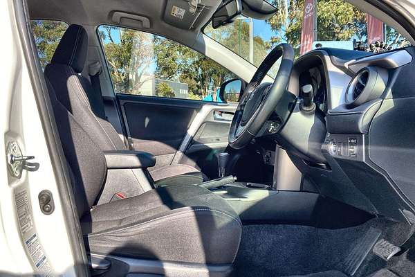 2017 Toyota RAV4 GXL ASA44R