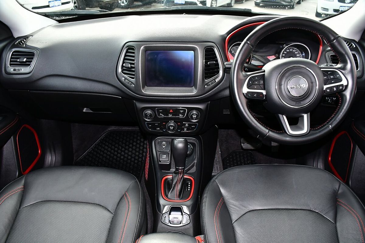 2021 Jeep Compass Trailhawk M6