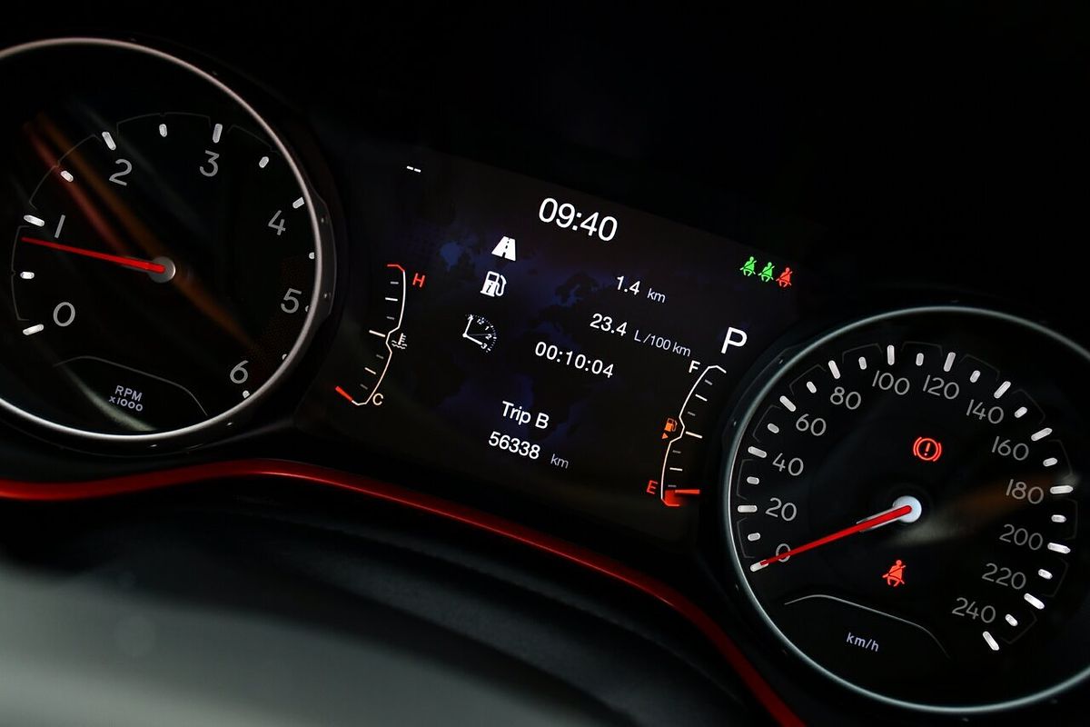 2021 Jeep Compass Trailhawk M6
