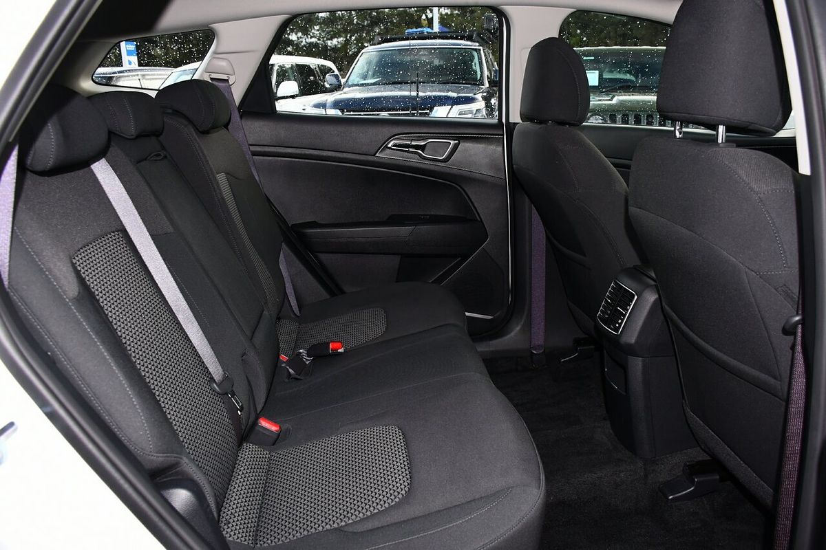 2024 Kia Sportage S NQ5