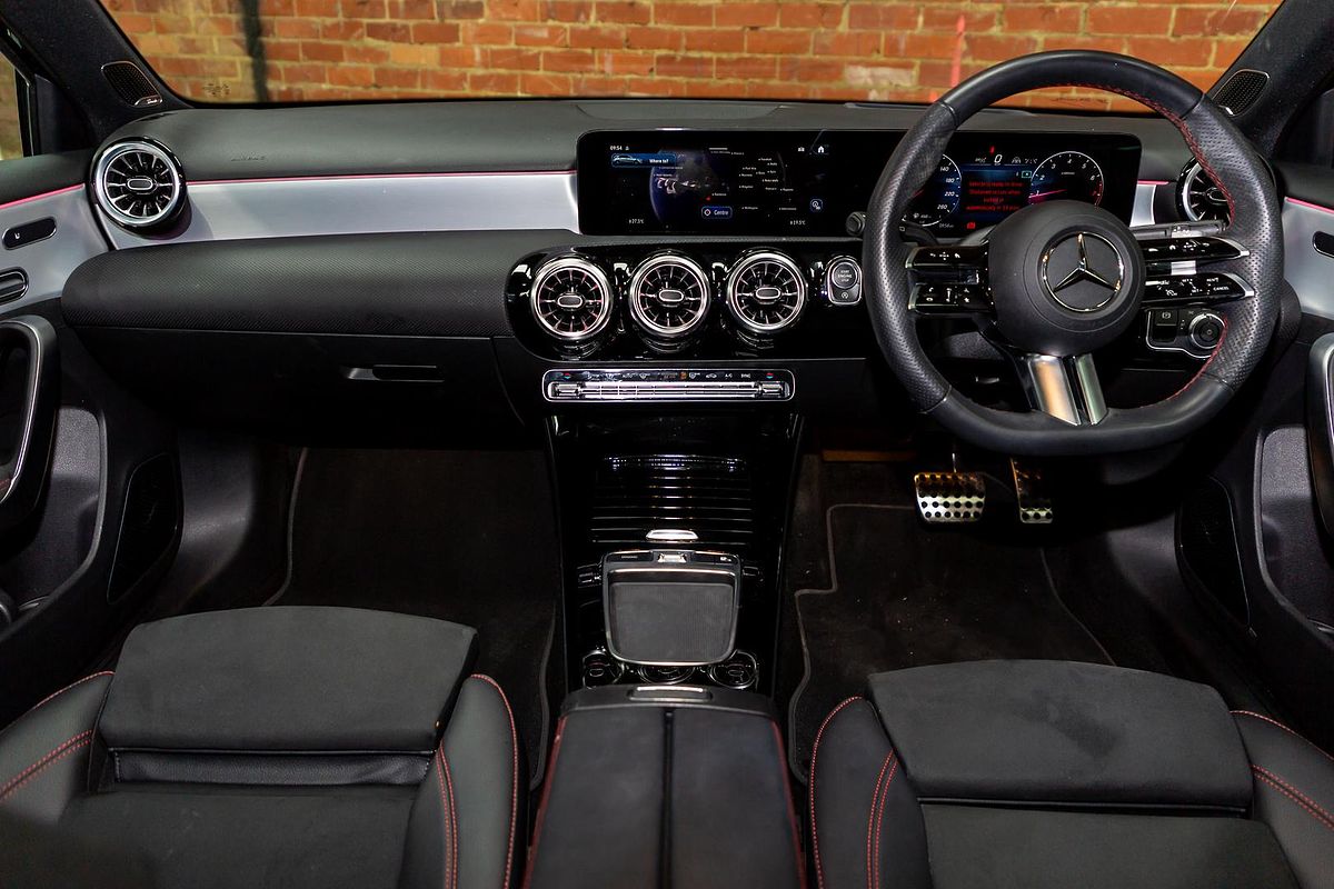 2024 Mercedes-Benz A-Class A200 W177