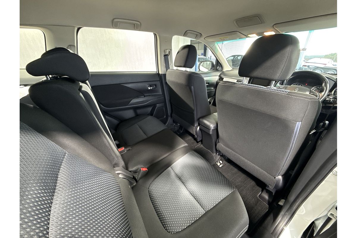 2017 Mitsubishi Outlander ES ZL