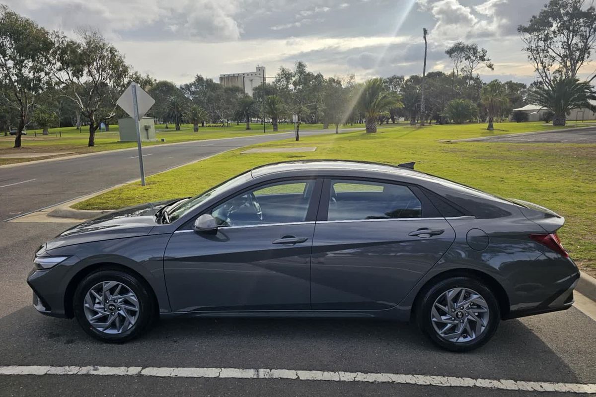 2025 Hyundai i30 Hybrid CN7.V2