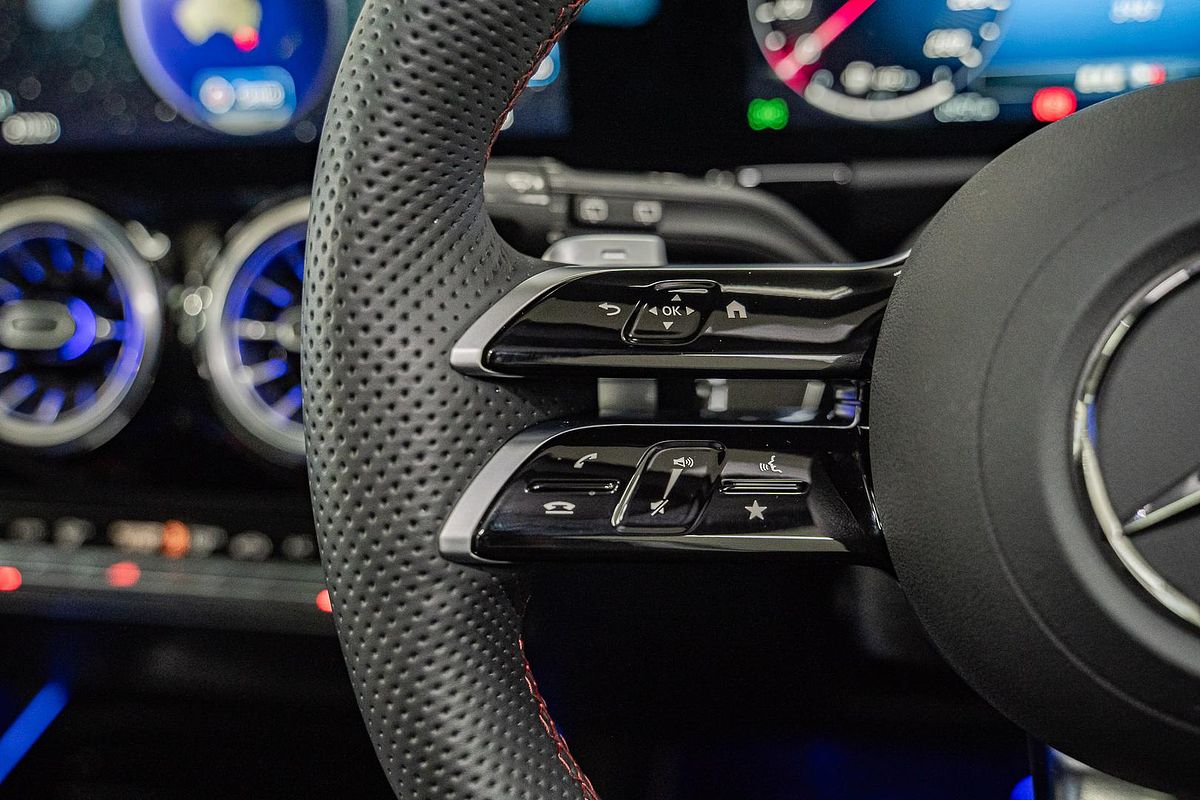 2025 Mercedes-Benz GLA-Class GLA200 H247