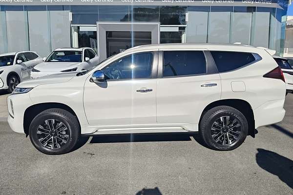 2022 Mitsubishi Pajero Sport GLS QF