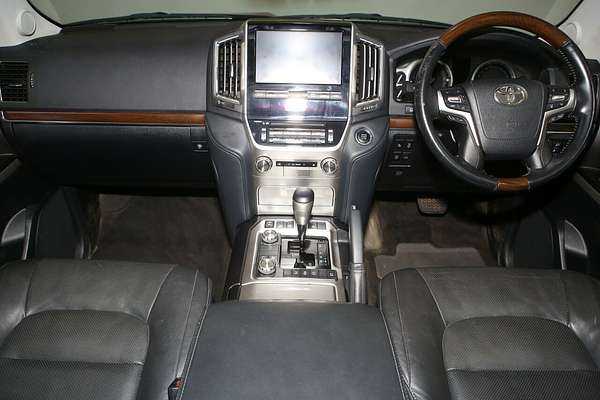 2019 Toyota Landcruiser Sahara VDJ200R