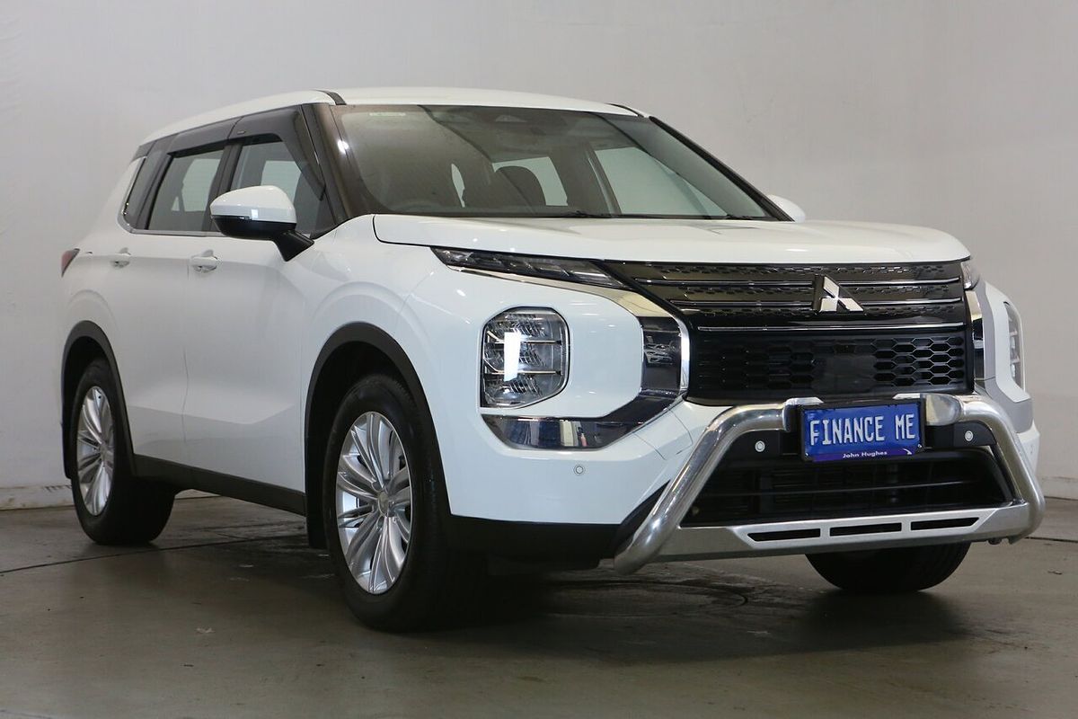 2022 Mitsubishi Outlander ES ZM
