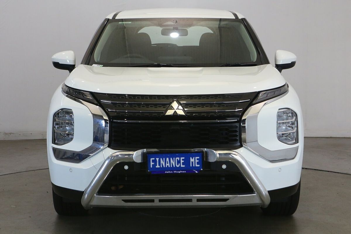 2022 Mitsubishi Outlander ES ZM