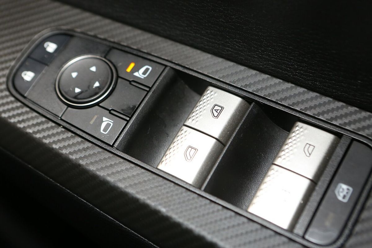 2022 Mitsubishi Outlander ES ZM