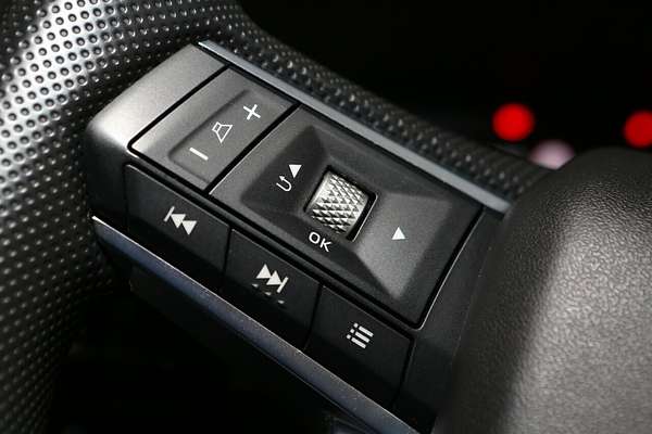 2022 Mitsubishi Outlander ES ZM