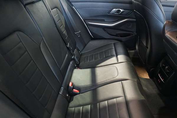 2021 BMW 3 Series 330i Luxury Line G20