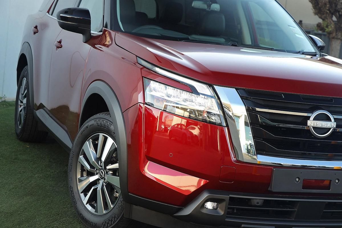 2025 Nissan Pathfinder Ti R53
