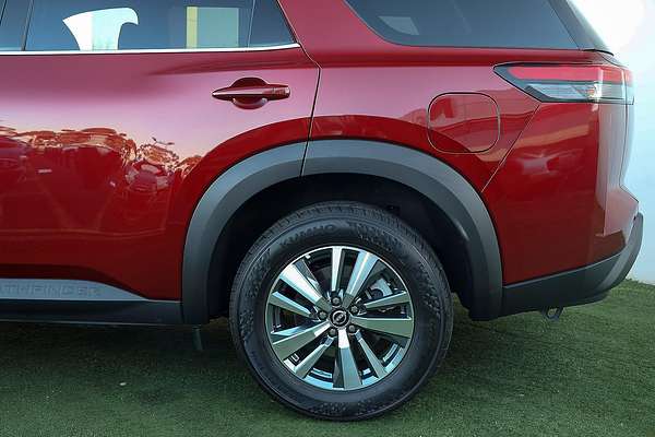 2025 Nissan Pathfinder Ti R53
