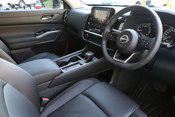 2025 Nissan Pathfinder Ti R53
