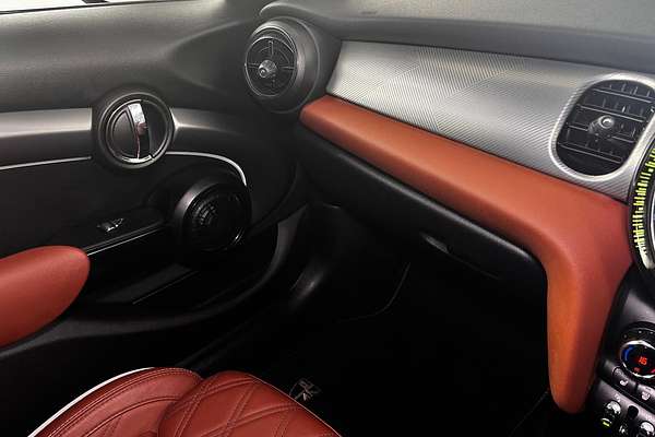2023 MINI Hatch Cooper S Classic F55 LCI-2