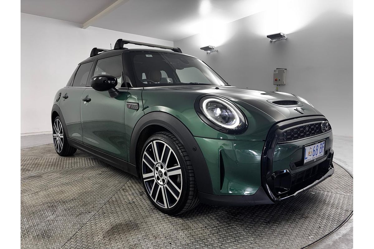 2023 MINI Hatch Cooper S Classic F55 LCI-2