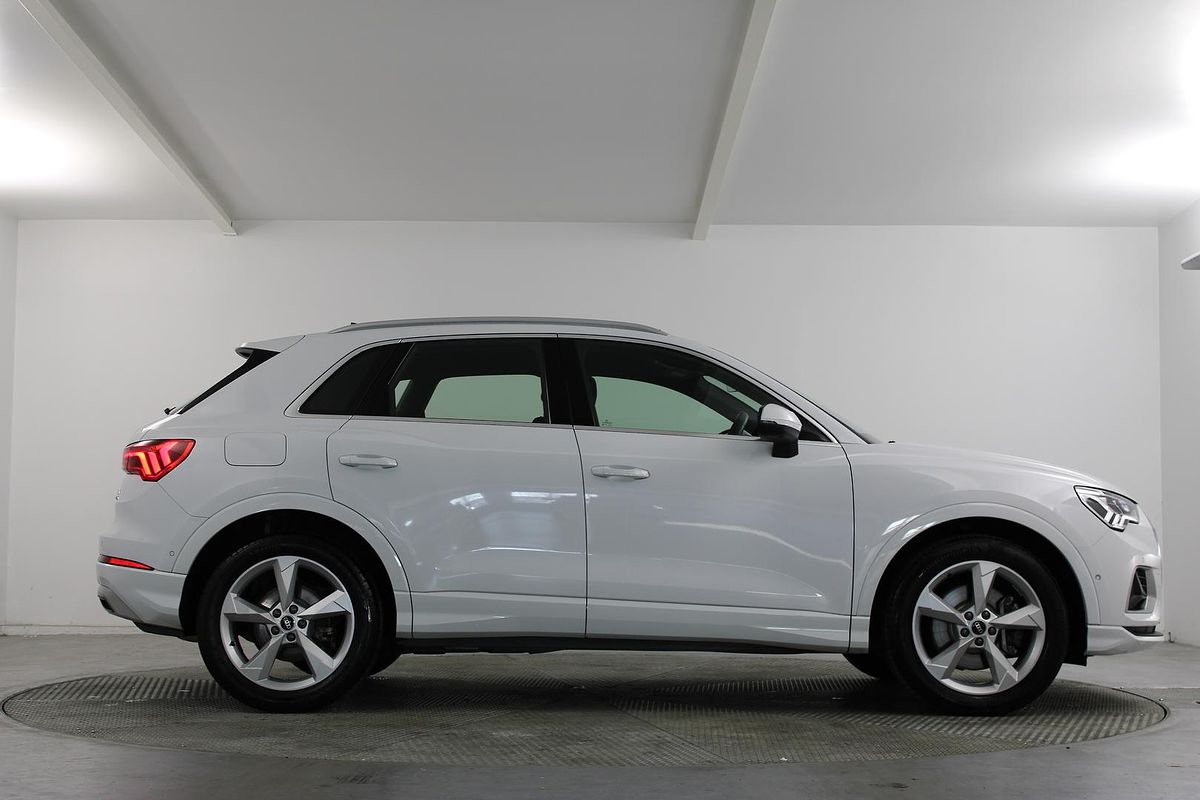 2022 Audi Q3 40 TFSI F3