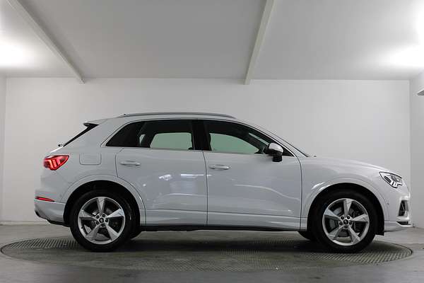 2022 Audi Q3 40 TFSI F3