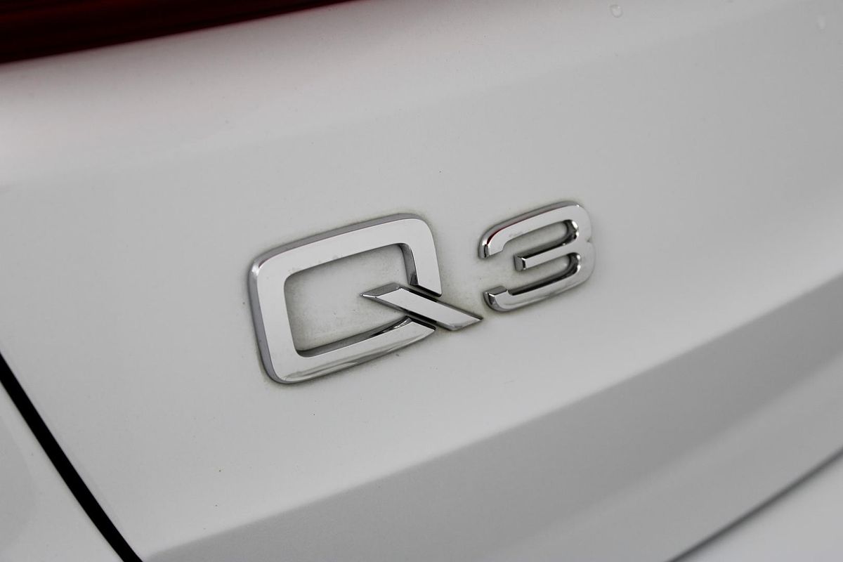 2022 Audi Q3 40 TFSI F3