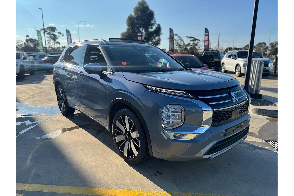 2025 Mitsubishi Outlander Exceed ZM