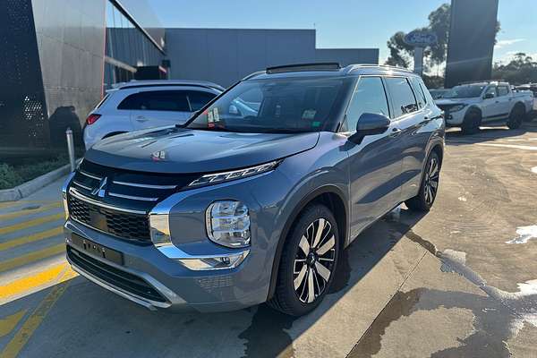 2025 Mitsubishi Outlander Exceed ZM