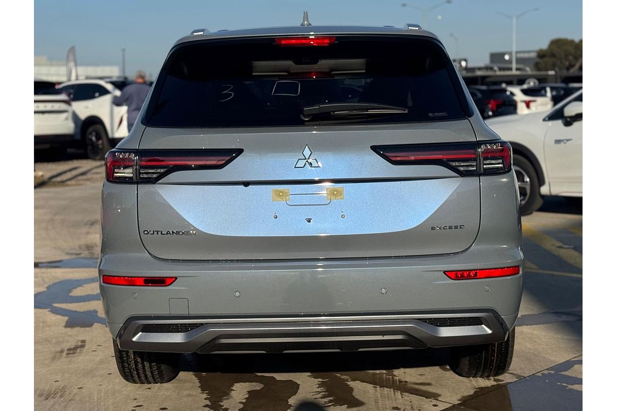2025 Mitsubishi Outlander Exceed ZM