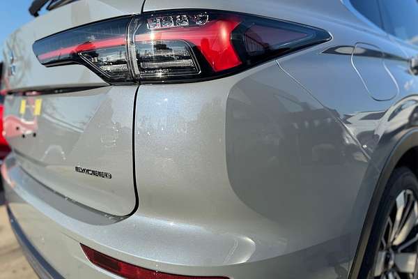 2025 Mitsubishi Outlander Exceed ZM