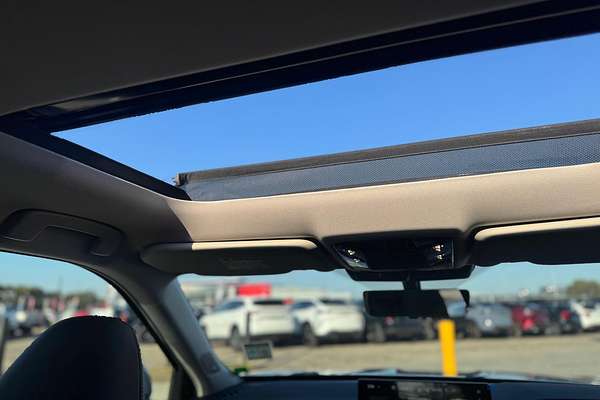 2025 Mitsubishi Outlander Exceed ZM