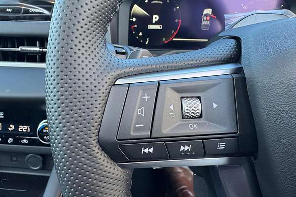 2025 Mitsubishi Outlander Exceed ZM