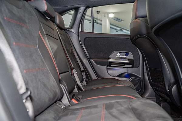 2025 Mercedes-Benz GLA-Class GLA200 H247