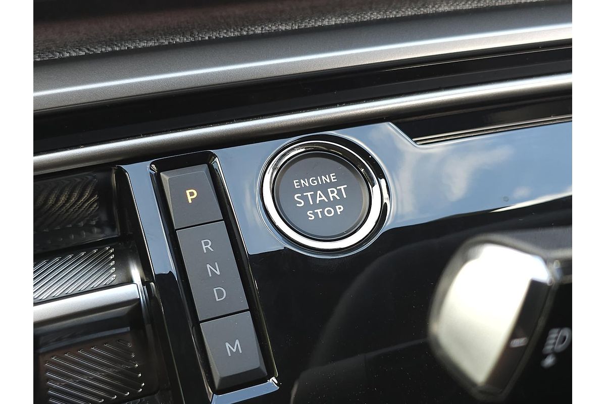 2025 Peugeot 3008 GT Premium Hybrid P64