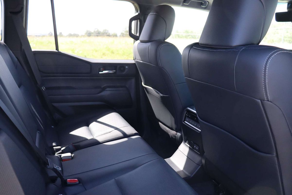 2024 Toyota Landcruiser Prado Kakadu GDJ251R