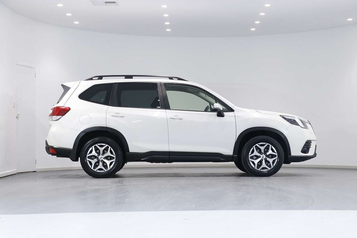 2023 Subaru Forester 2.5i S5