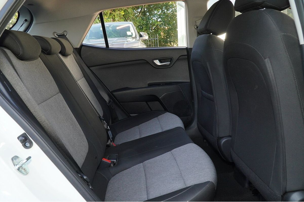 2023 Kia Stonic S YB
