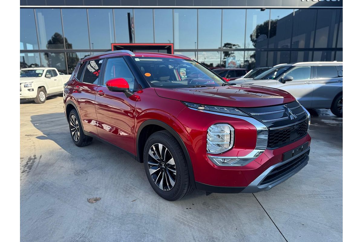 2025 Mitsubishi Outlander LS ZM
