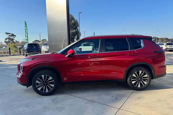 2025 Mitsubishi Outlander LS ZM