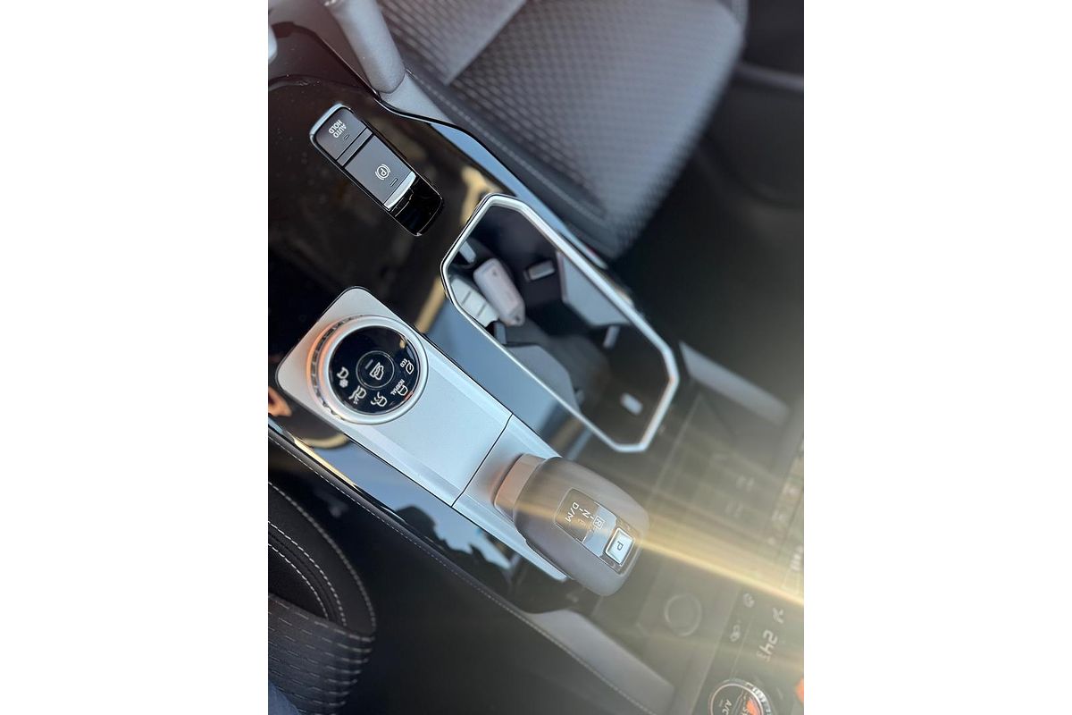 2025 Mitsubishi Outlander LS ZM