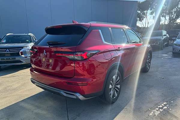 2025 Mitsubishi Outlander LS ZM