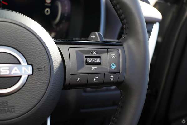 2025 Nissan QASHQAI Ti J12