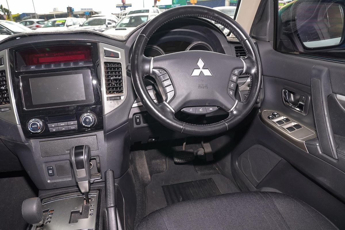 2017 Mitsubishi Pajero GLX NX