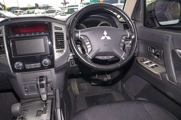 2017 Mitsubishi Pajero GLX NX